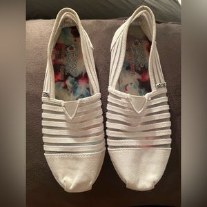 Used White Bobs Shoes